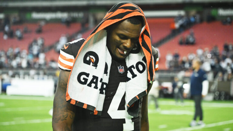The Cleveland Browns Have a QB Controversy