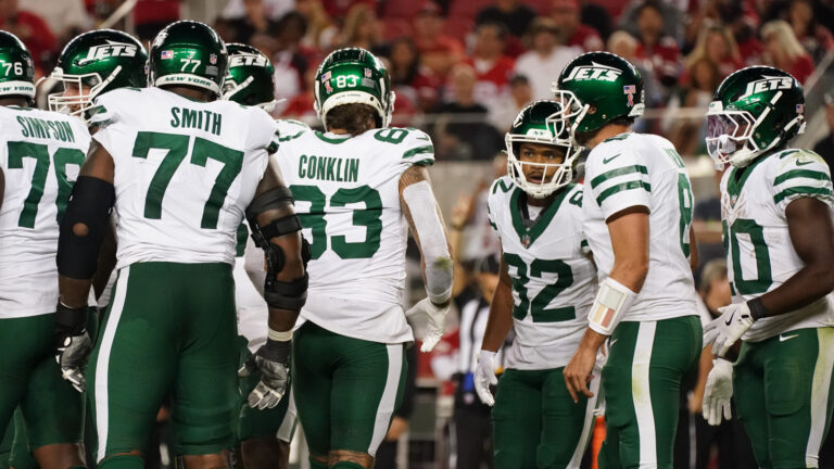 New York Jets (-3.5) vs. Tennessee Titans