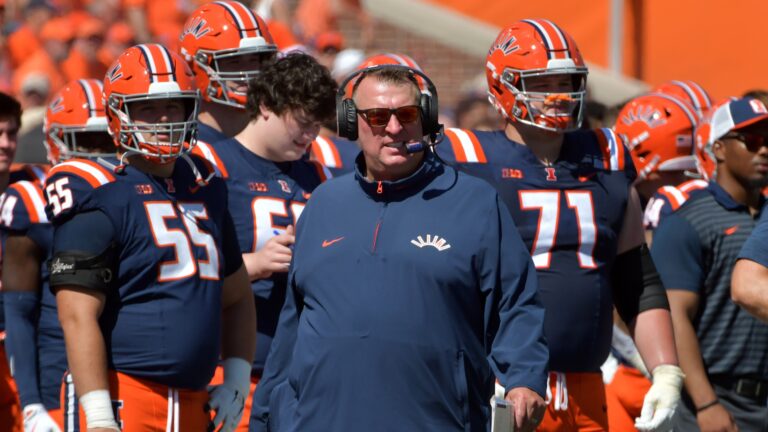 ILLINOIS FIGHTING ILLINI (3-0, 0-0)