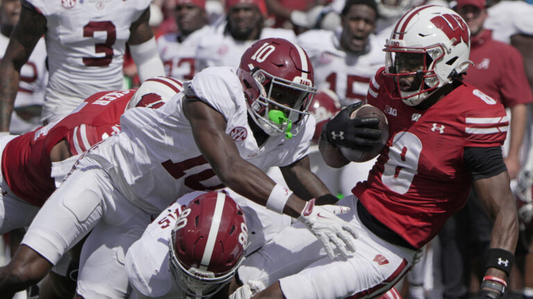 8. Alabama Crimson Tide vs. 9. Oregon Ducks