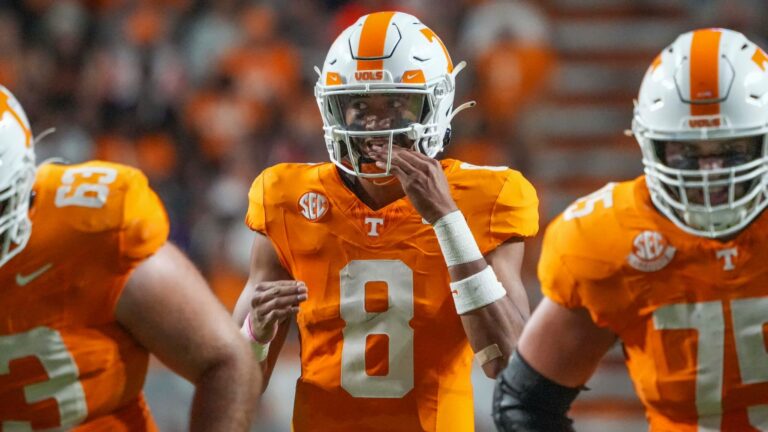 8. Tennessee Volunteers vs. 9. Missouri Tigers