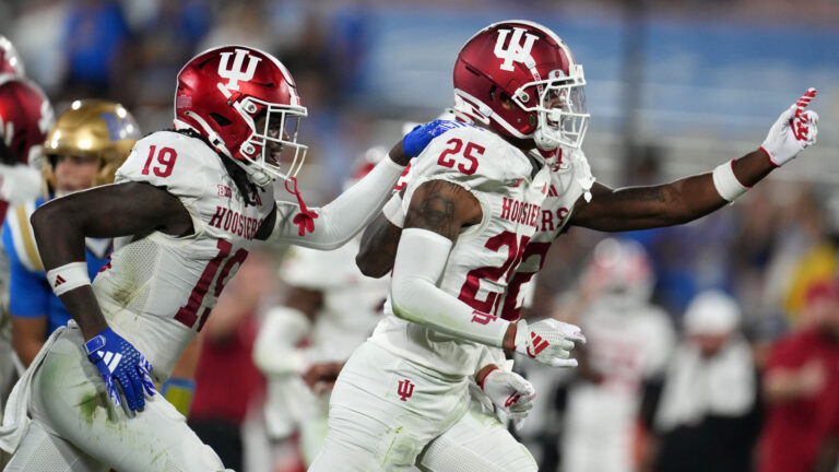 Duke's Mayo Bowl: Indiana (Big Ten #6) vs. Syracuse (ACC #4)