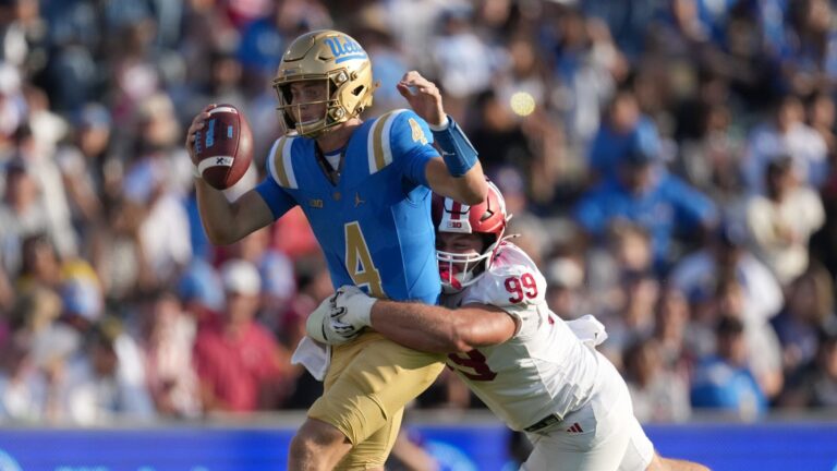UCLA BRUINS (1-1, 0-1)
