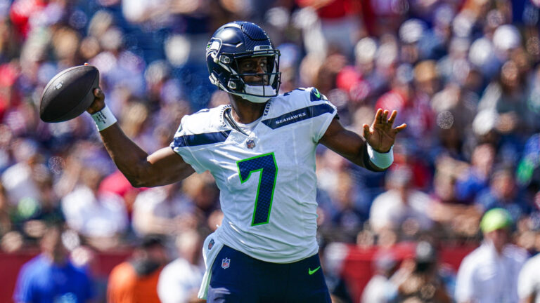 Miami Dolphins vs. Seattle Seahawks (-4.5)