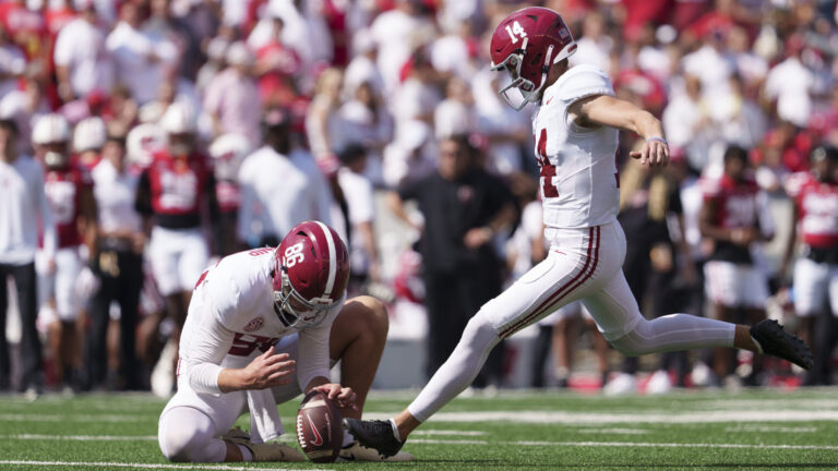 6. Alabama Crimson Tide vs 11. Missouri Tigers
