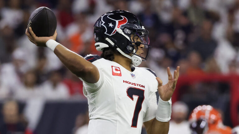 Houston Texans (-2.5) vs. Minnesota Vikings