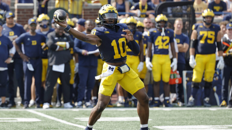 Music City Bowl: Michigan (Big Ten #7) vs. Oklahoma (SEC #9)