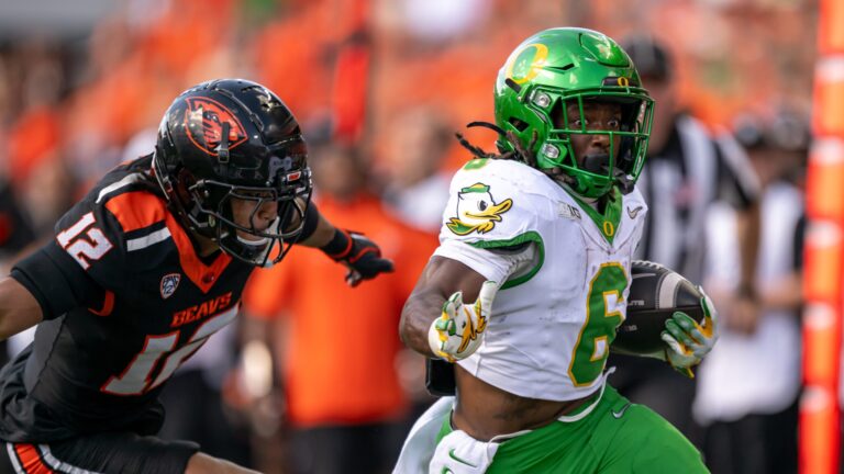 OREGON DUCKS (3-0, 0-0)