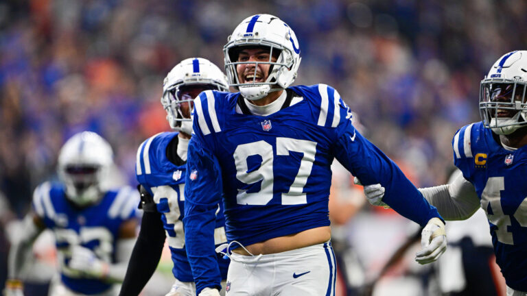 Laiatu Latu, Indianapolis Colts