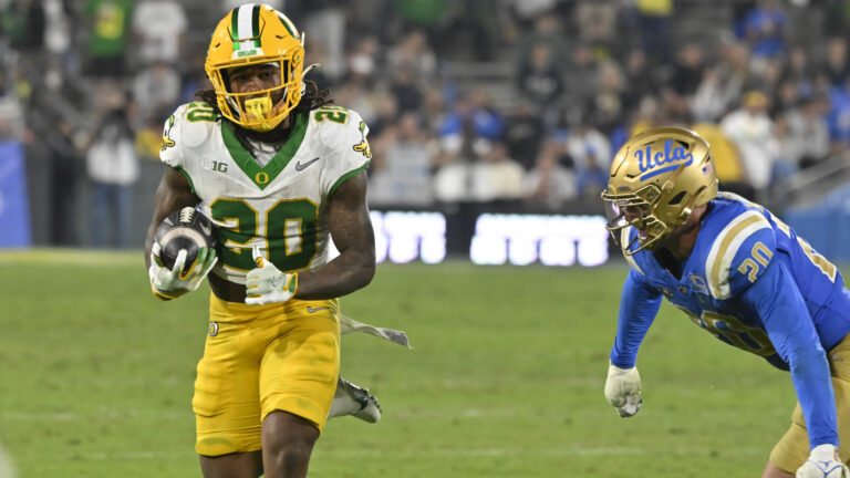 8. Oregon Ducks vs. 9. Penn State Nittany Lions