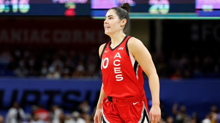 Prop Bet: Kelsey Plum OVER 17.5 Points (-120)