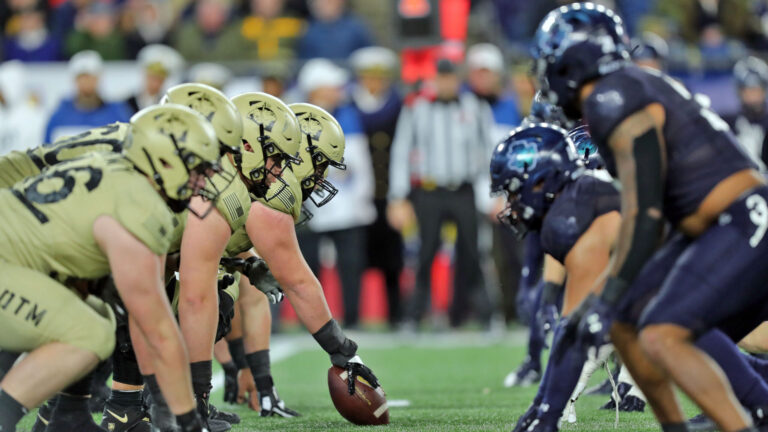 Week 15 - Navy Midshipmen 17 - Army Black Knights 15