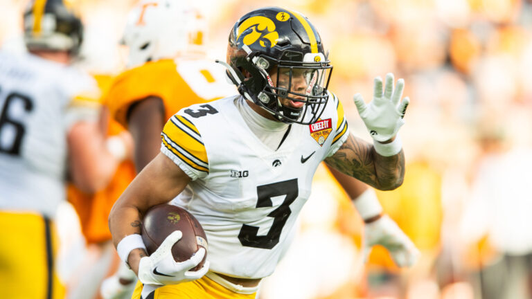 10) Kaleb Brown, Iowa