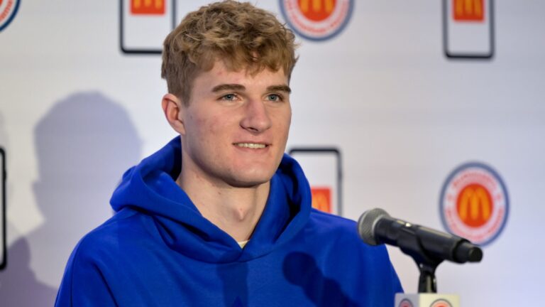 25. Liam McNeeley - F