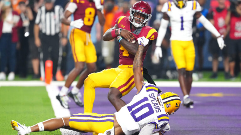 Week 1 - USC Trojans 27 - LSU Tigers 20