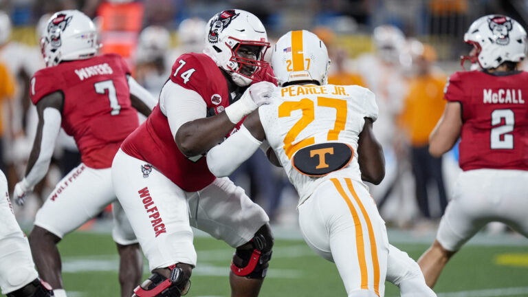 4) EDGE James Pearce. Jr., Tennessee