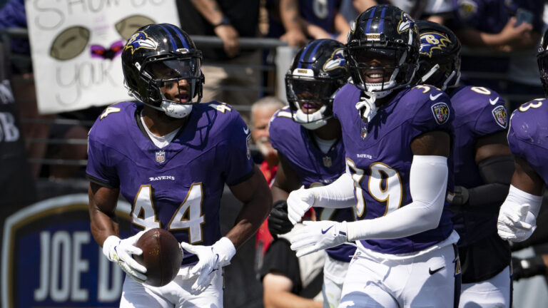 FLX Marlon Humphrey, Baltimore Ravens