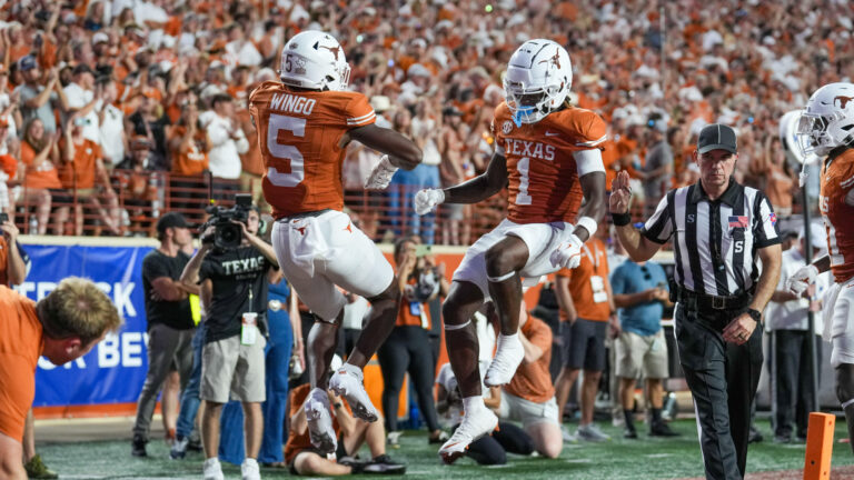 4. (tied) Texas Longhorns: 4-1 ATS