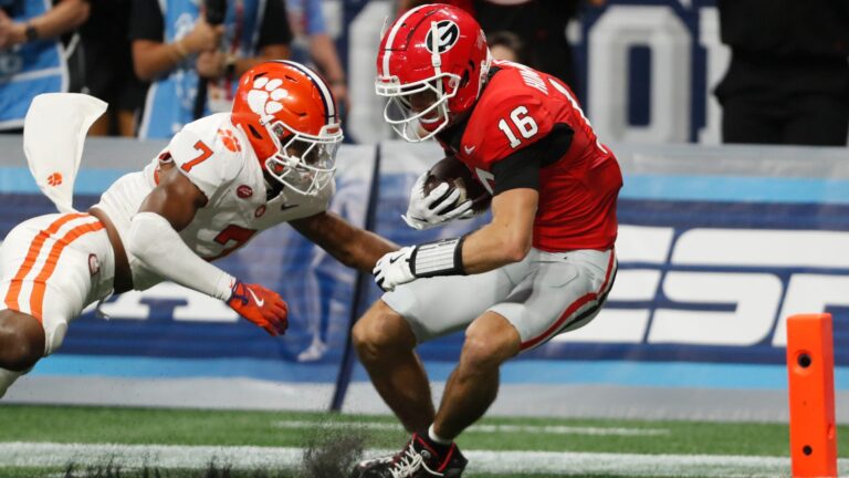 Week 1 - Georgia Bulldogs 34 - Clemson Tigers 3