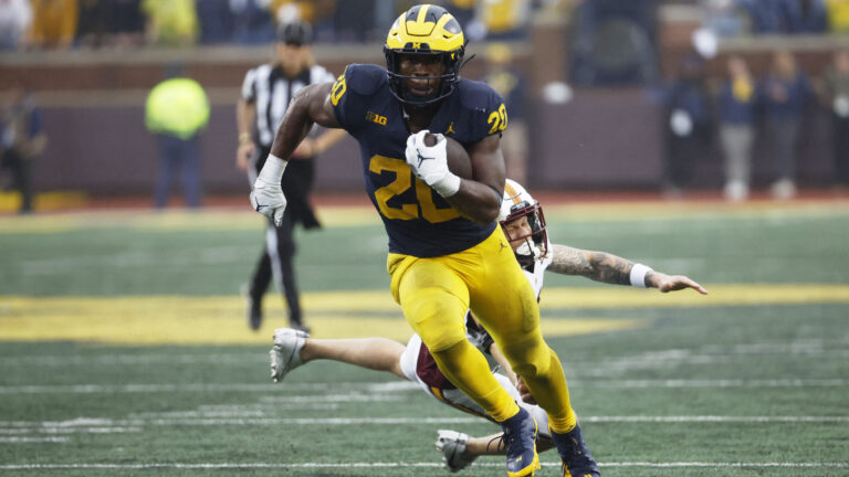 6. Tennessee Volunteers vs. 11. Michigan Wolverines