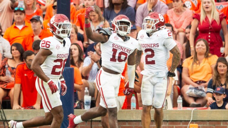Oklahoma Sooners | Trend: +1 Spot