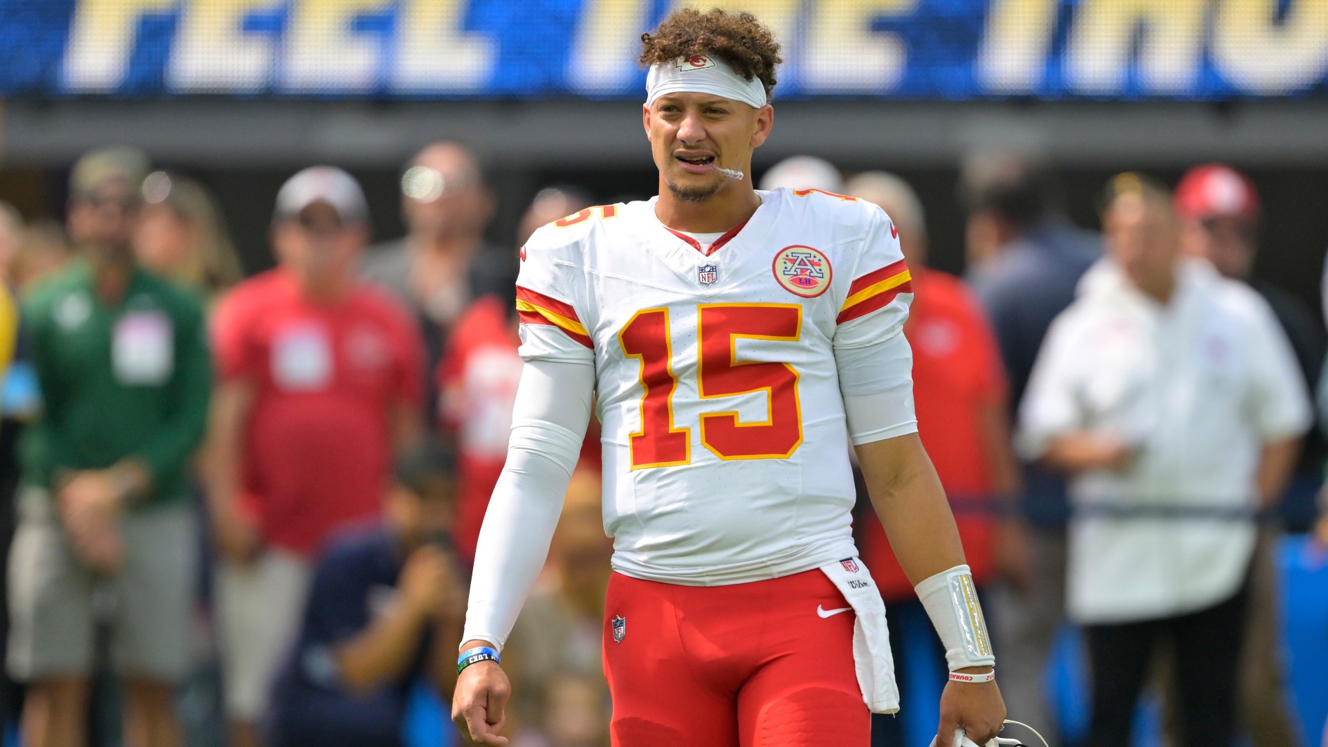 Saints @ Chiefs: Patrick Mahomes Under 230.5 Passing Yards (-114)