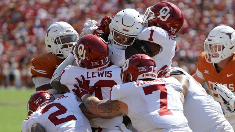 No. 1 Texas Longhorns (-14.5) vs. No. 18 Oklahoma Sooners