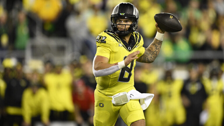 Oregon Ducks | Trend: +3 Spots