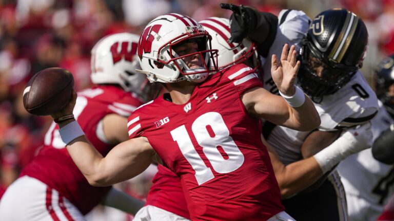 WISCONSIN BADGERS (3-2, 1-1)