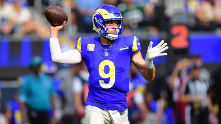 Las Vegas Raiders vs. Los Angeles Rams (-7)