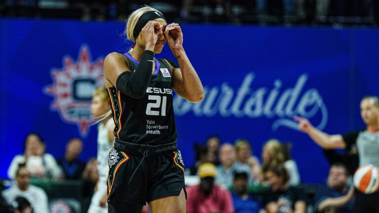 Sun vs. Lynx Prop Bet: DiJonai Carrington OVER 12.5 Points (-122)