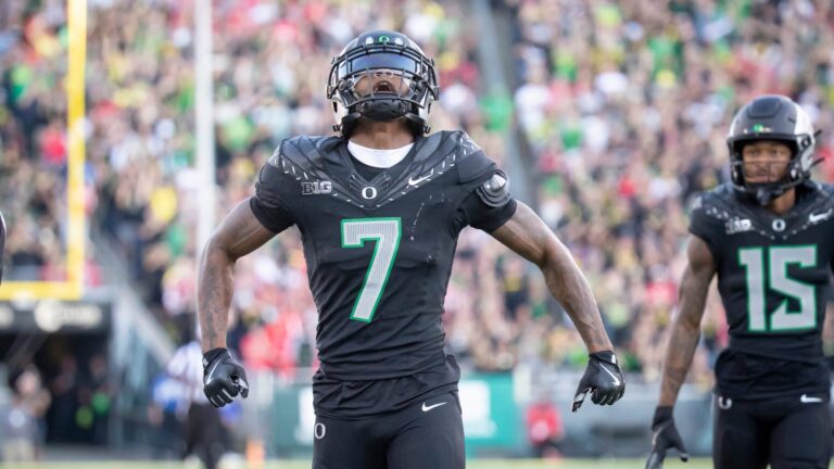 21. Evan Stewart, Oregon