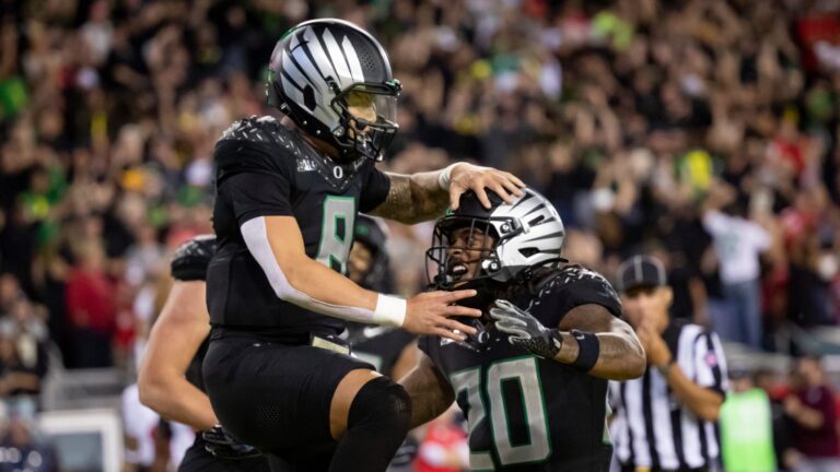 6 Seed: Oregon Ducks (7-0)