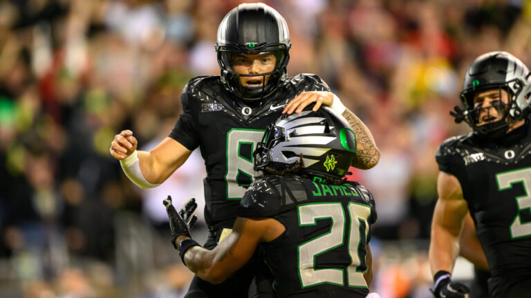 2. Oregon's Veteran Backfield Shines