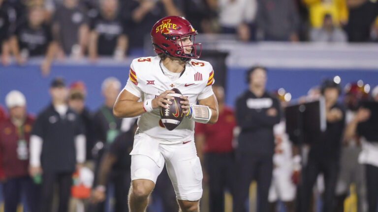 UCF Knights vs. No. 9 Iowa State Cyclones (-13.5)