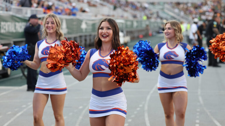 First Round Playoff: (12) Boise State at (5) Oregon