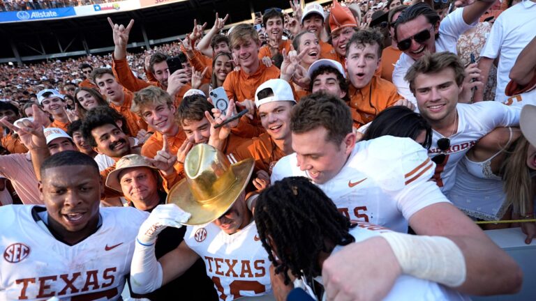 2. Texas Longhorns
