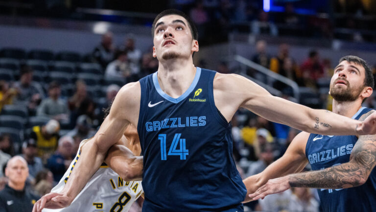 Zach Edey 10+ Rebounds/Memphis to Win (+260)