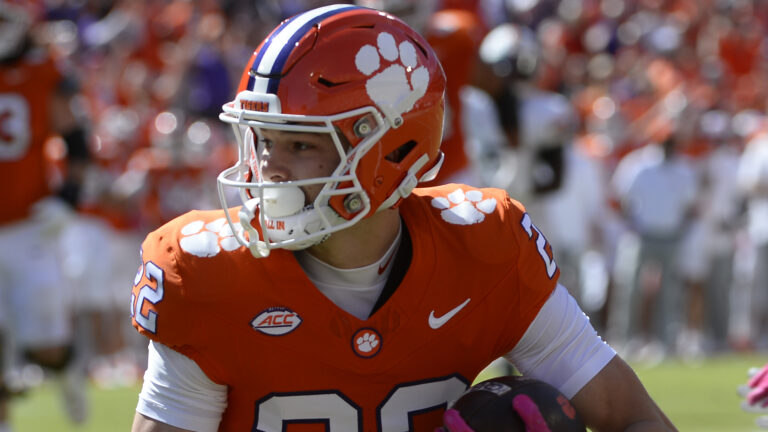 4. Louisville at Clemson (-11.5)