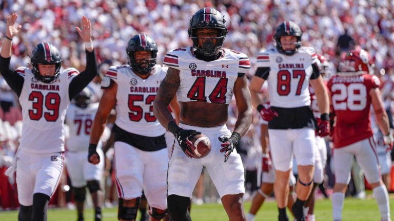3. Texas A&M (-2.5) at South Carolina