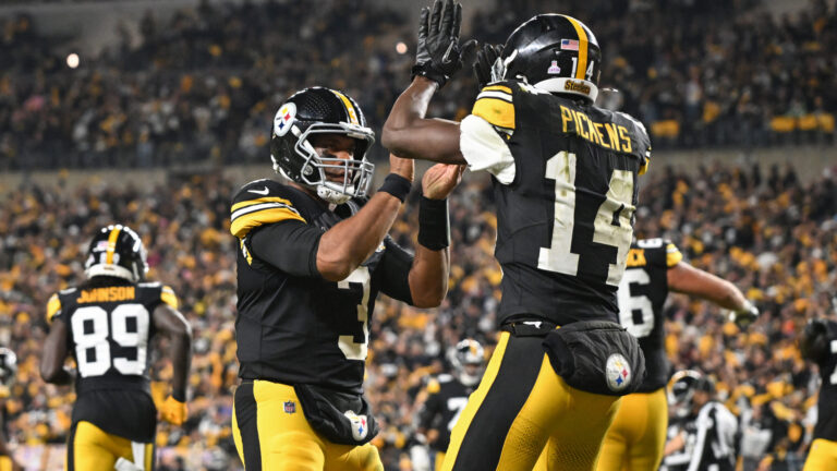 New York Giants vs. Pittsburgh Steelers (-6.5)