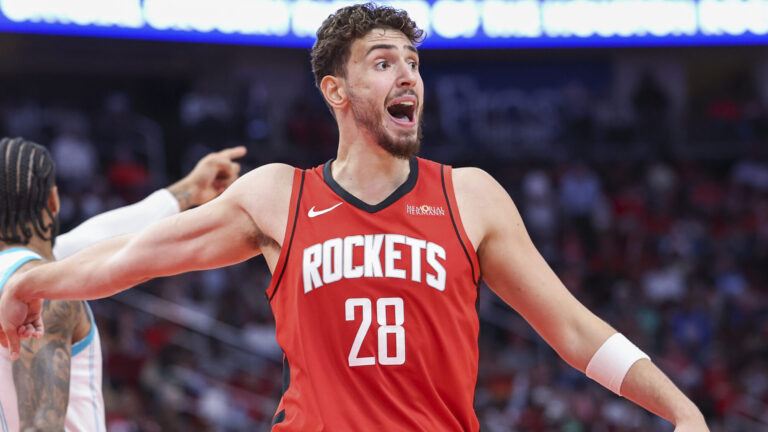 Alperen Sengun 12+ Rebounds/Houston to Win (+245)