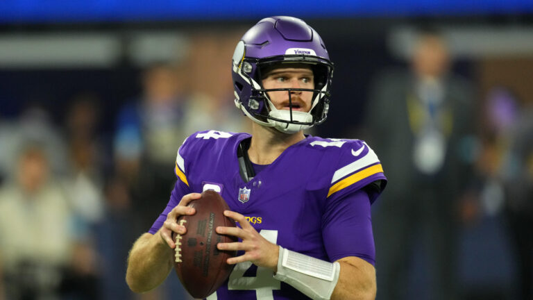 Indianapolis Colts vs. Minnesota Vikings (-5.5)
