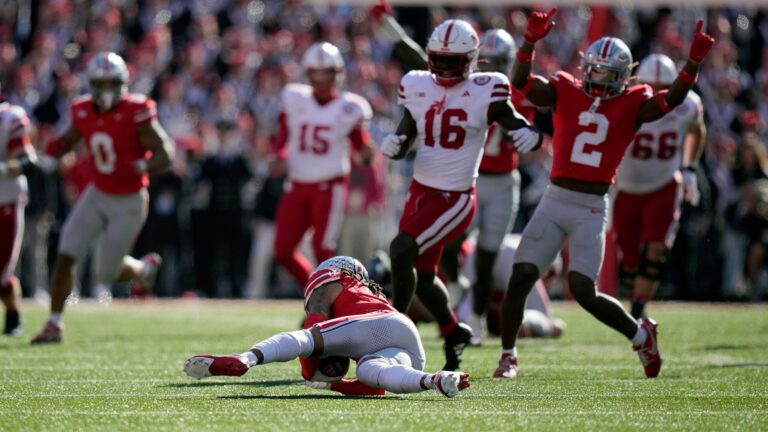 2. Buckeyes Survive With Late INT