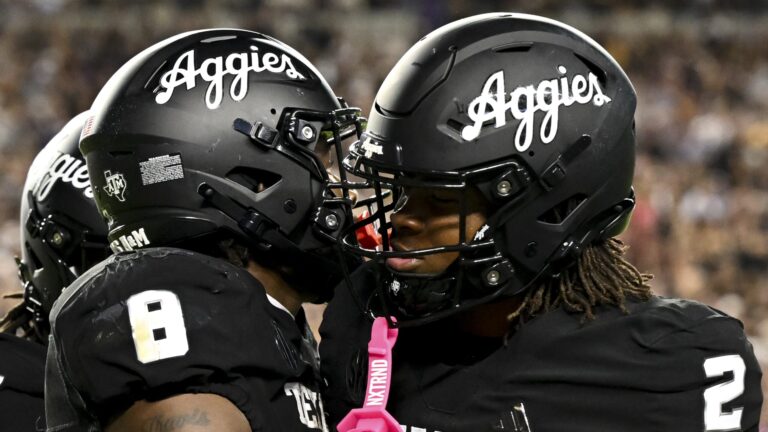 Texas A&M (-2.5) at South Carolina - Saturday at 7:30
