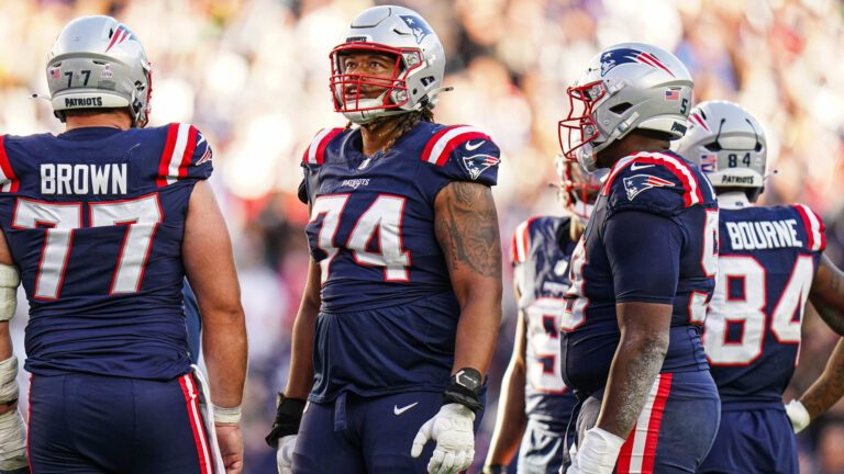 New England Patriots vs. Tennessee Titans (-3.5)