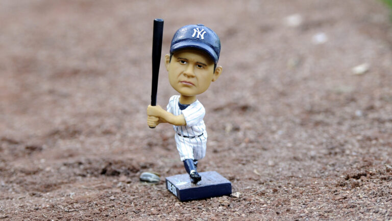 4. Babe Ruth - $805,000