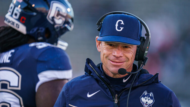IS4S Salute to Veterans Bowl - Dec. 14 - Northern Illinois vs. UConn