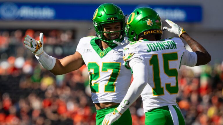 1 Seed: Oregon Ducks (Big Ten Champ)