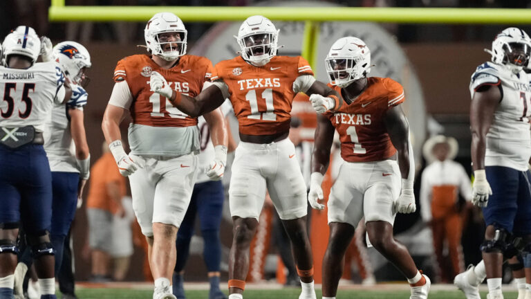 4) EDGE Colin Simmons, Texas
